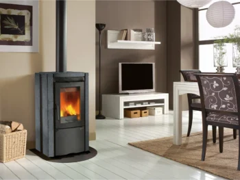 Poêle à bois La Nordica Ester pierre naturelle noire 8,2 kW à régulation automatique